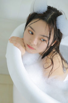 伊伊人成亚洲综合人网香